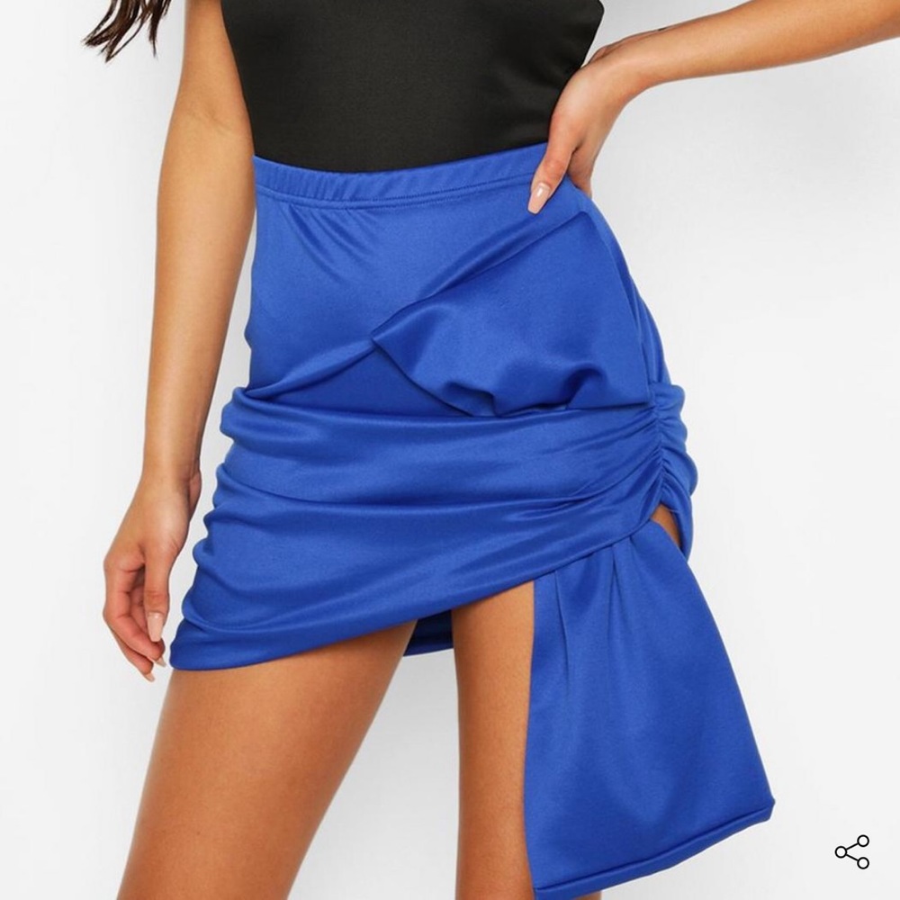 White Bow Detail Mini Skirt 💋 - Picture 1 of 4